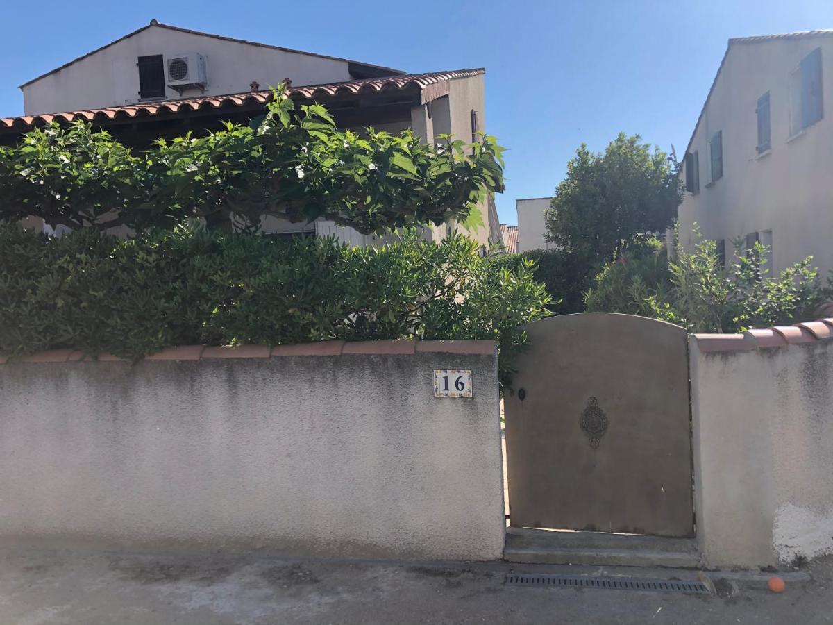 Residence Des Launes Saintes-Maries-de-La-Mer Exterior foto